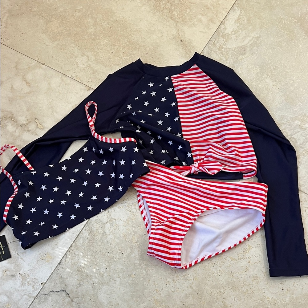 Patriotic Stars and Stripes Kids Swim Set Bikini w/cropped rash guard Size L NWT